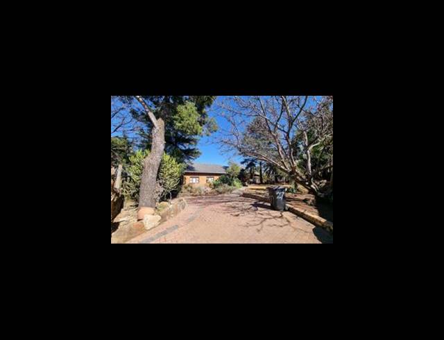 3 BEDROOM HOUSE FOR SALE IN MULBARTON